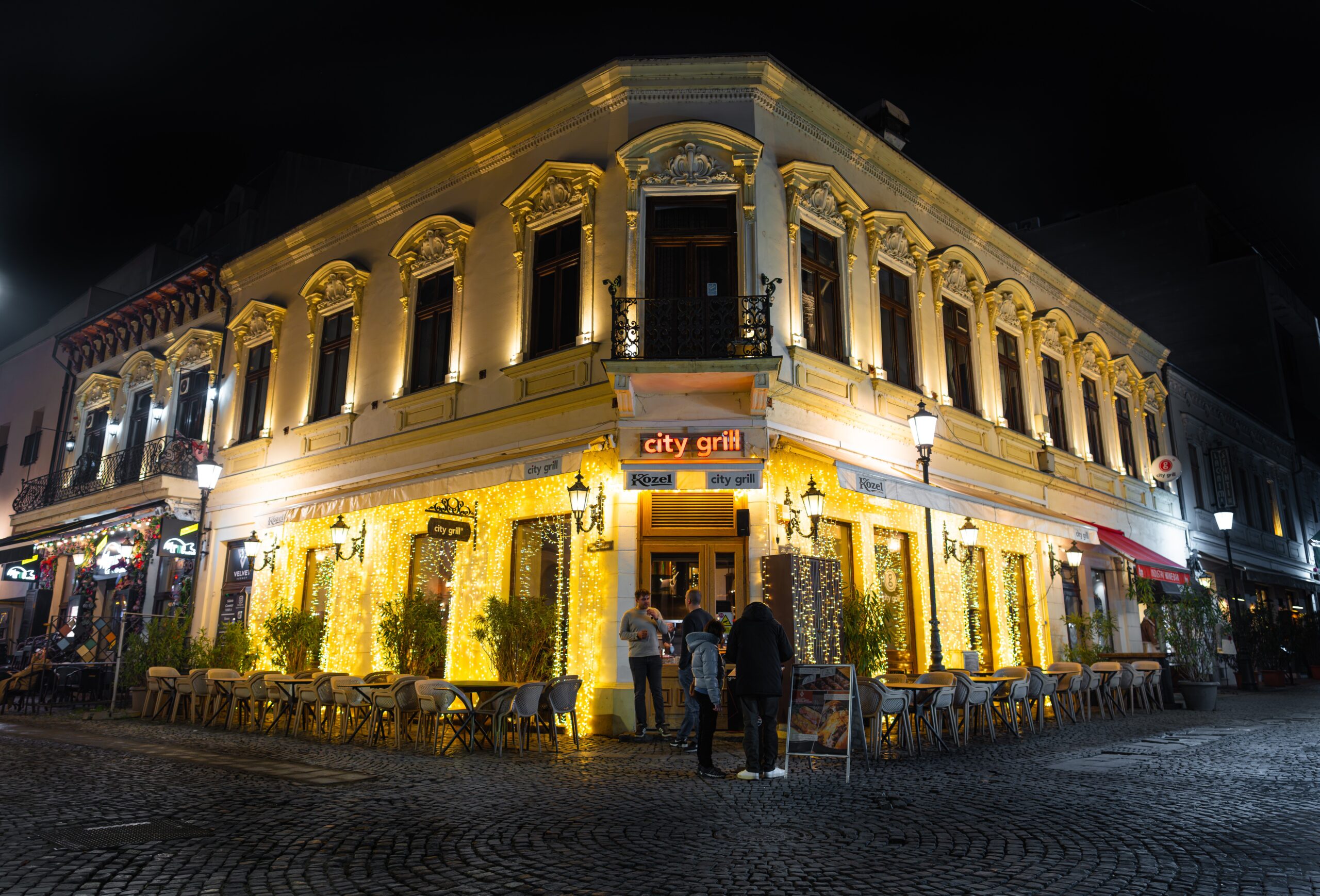 Decor de Crăciun la City Grill Covaci